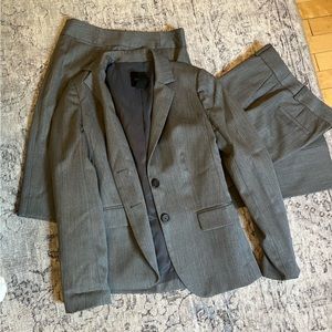 Jcrew skirt + pant suit set! 3 items: pants (2), skirt (2) & blazer (0)!